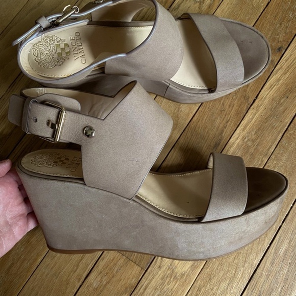 Vince Camuto suede wedge sandals